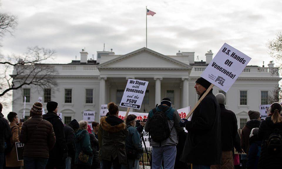 A group of Venezuelans stage a protest in support of Venezuela's President Nicolas Maduro in front of White House in Washington, United States on January 24, 2019.